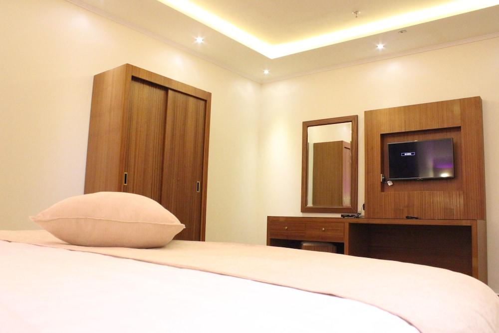 Sama Hotel 3*